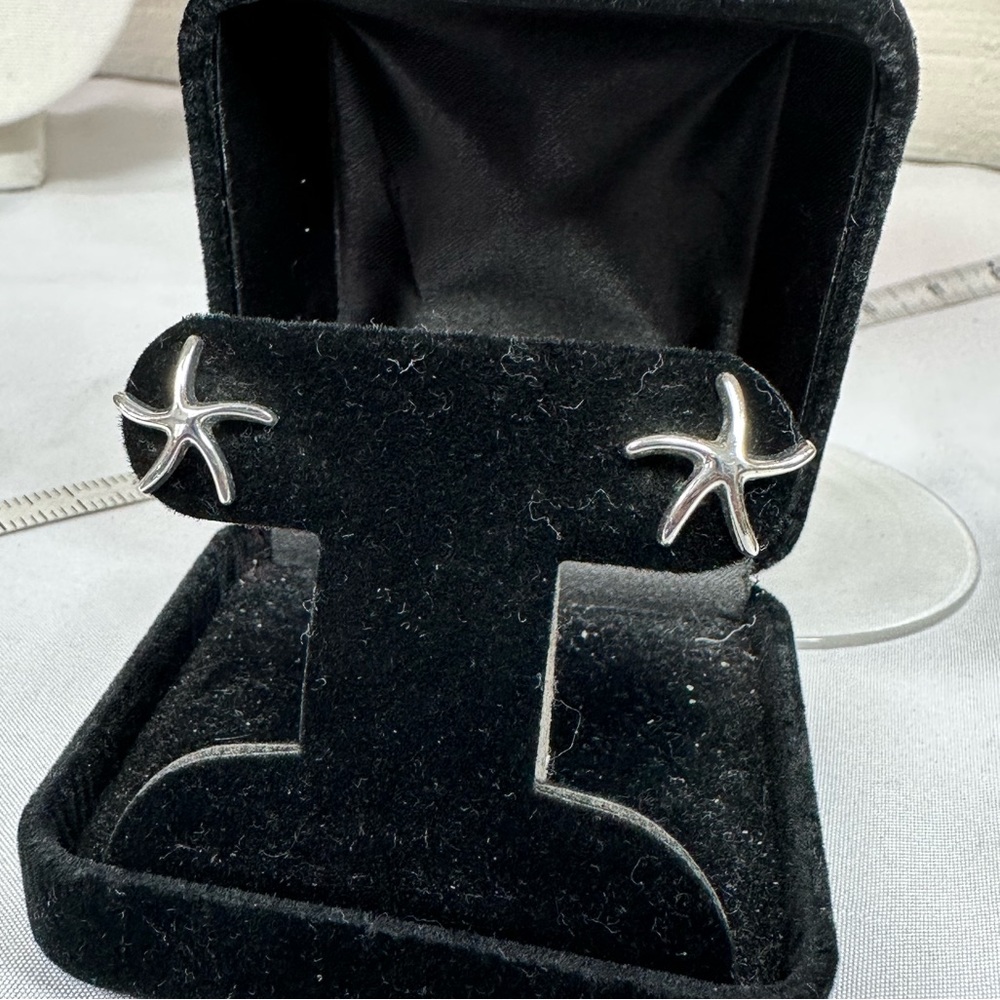 Petite abstract 925 silver  star fish earrings